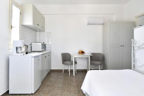 Agrabeli Studios & Apartments
