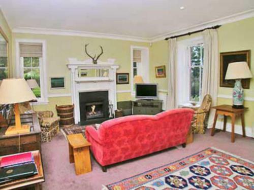 Marwhin House