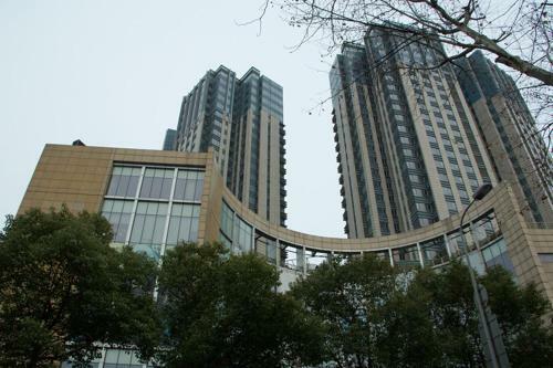 Ri Yue Guang Apartment