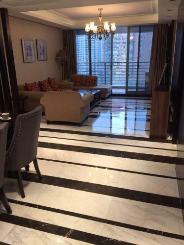 Ri Yue Guang Apartment