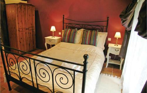 Holiday Home Bourneix H-900
