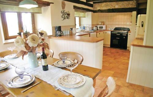 Holiday Home Bourneix H-900
