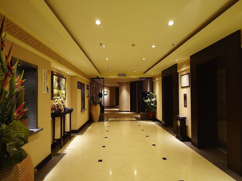 Legend International Hotel