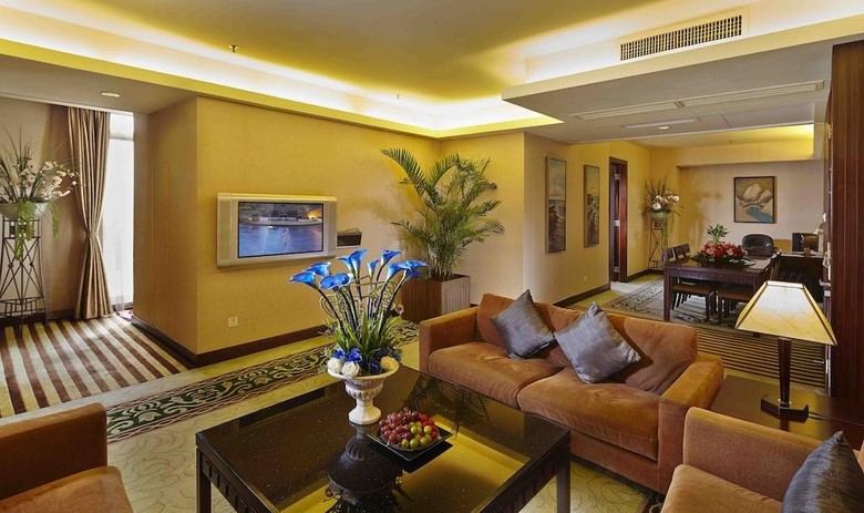 Legend International Hotel