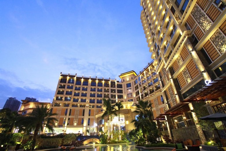 Legend International Hotel