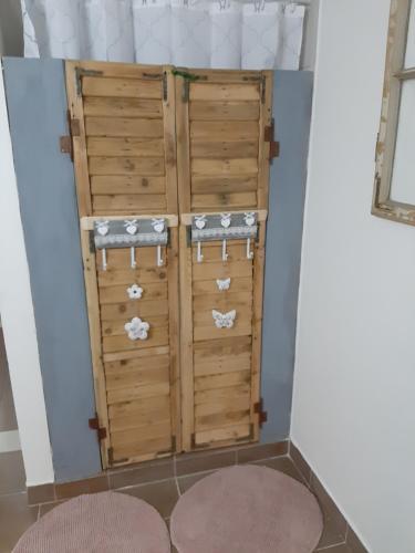 Hostal �des Otthon Vend�gh�z