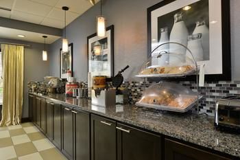Hotel Hampton Inn Cortland