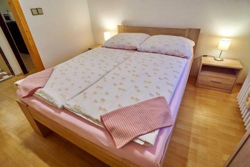 Hostal Penzion Mona