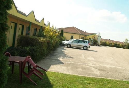 Hotel Des Portes De Meuse