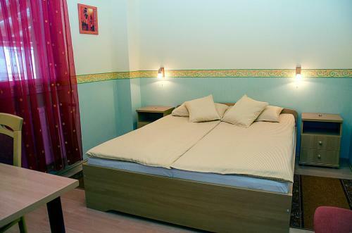 Hostal Arany Patk� Panzi� & �tterem