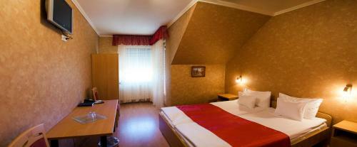 Hostal Arany Patk� Panzi� & �tterem