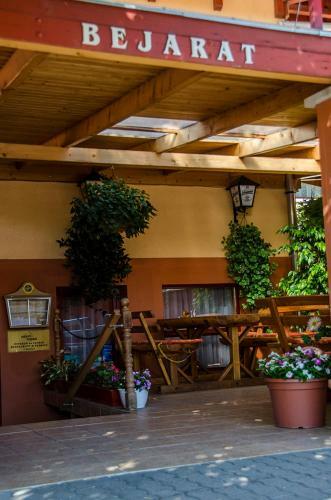 Hostal Arany Patk� Panzi� & �tterem