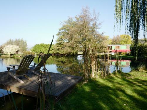 Bed & Breakfast Les Roulottes De Troussures