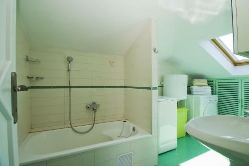 Apartments Elizabet