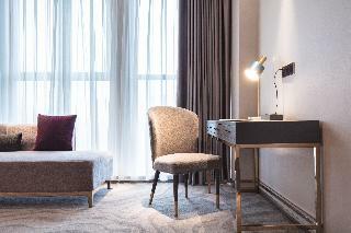 Zenith International Hotel
