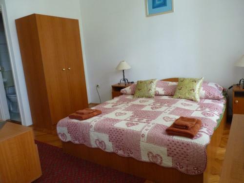 Hotel Kast�lysz�ll� Szarkav�r