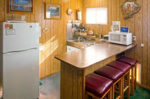 Pine Cone Resort 1 - Zephyr Cove