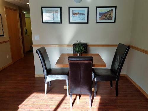 Hotel Sunset Resorts Canmore