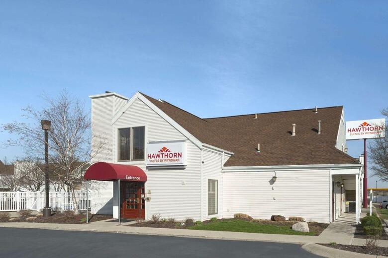Hotel Hawthorn Suites - Fort Wayne