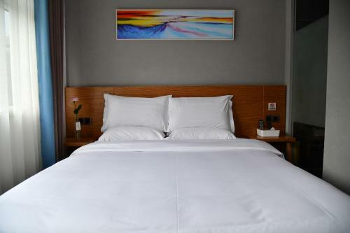 Yijia Youth Hostel