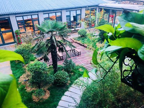 Yijia Youth Hostel