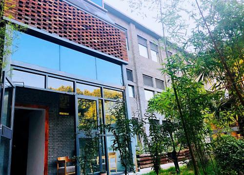 Yijia Youth Hostel