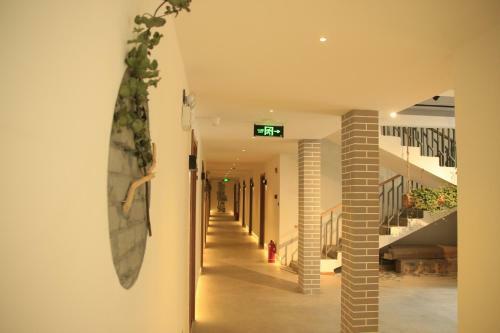 Yijia Youth Hostel