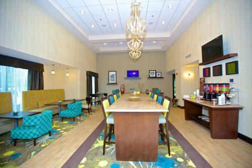 Hotel Hampton Inn And Suites Adairsville/calhoun Area