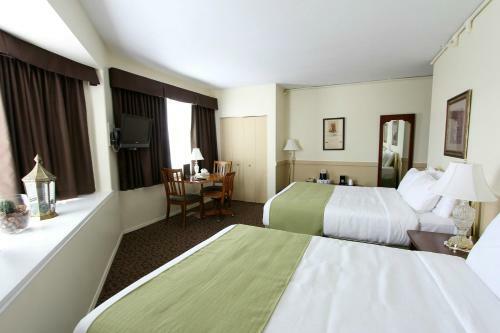 Royal Hotel