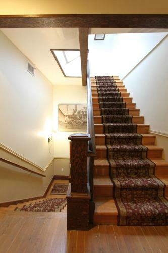 Royal Hotel