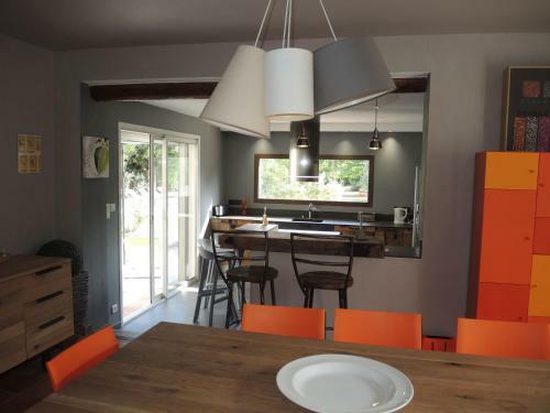 Holiday Home Entre Luberon Et Avignon Islesurla Sorgue