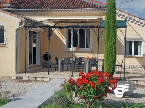 Holiday Home Entre Luberon Et Avignon Islesurla Sorgue