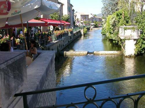 Holiday Home Entre Luberon Et Avignon Islesurla Sorgue