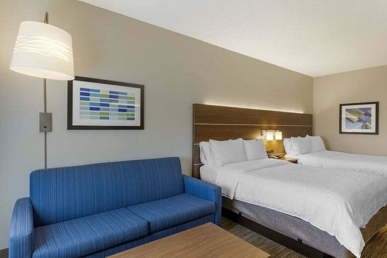 Holiday Inn Express Hotel & Suites Harrison