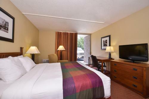 Hotel Best Western Branson Inn Next To Silver Dollar City