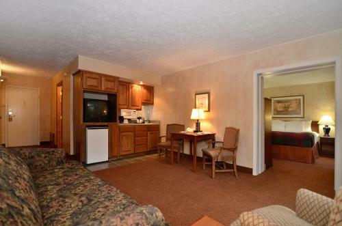 Hotel Best Western Branson Inn Next To Silver Dollar City