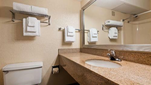Hotel Best Western Branson Inn Next To Silver Dollar City