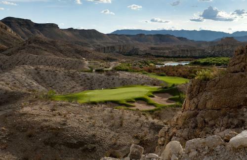 Hotel Lajitas Golf Resort