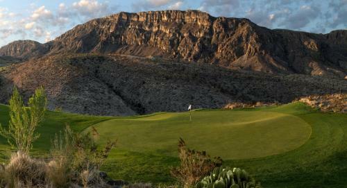 Hotel Lajitas Golf Resort