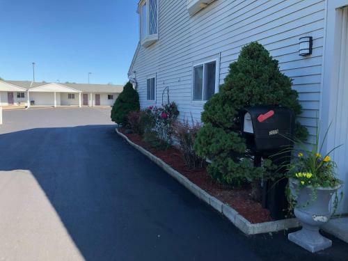 Hotel Wilbraham Inn