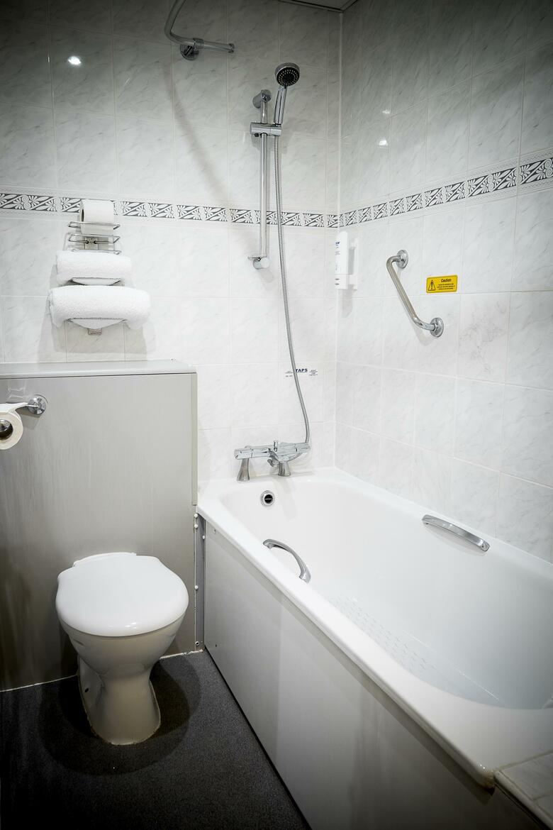 Travelodge Belfast Central Hotel
