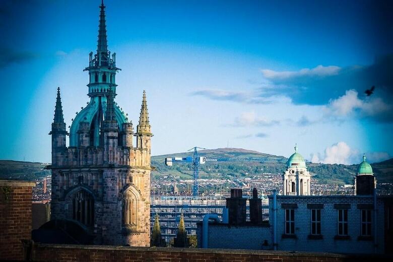 Travelodge Belfast Central Hotel