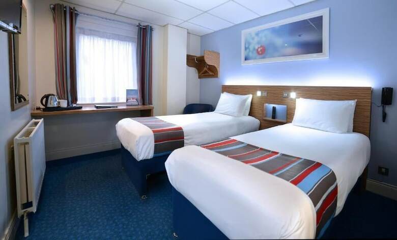 Travelodge Belfast Central Hotel