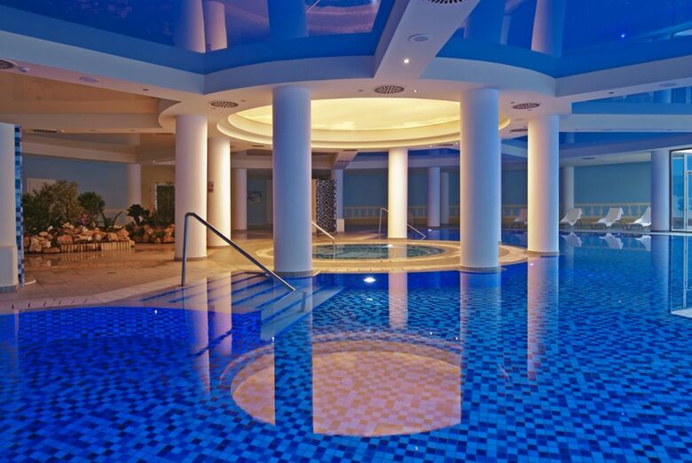 Hotel La Marquise Luxury Resort Complex