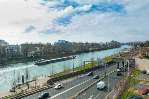Hotel Ibis Budget Courbevoie Paris