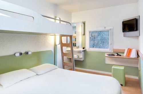 Hotel Ibis Budget Courbevoie Paris