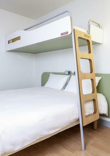 Hotel Ibis Budget Courbevoie Paris