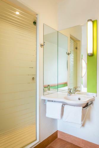 Hotel Ibis Budget Courbevoie Paris