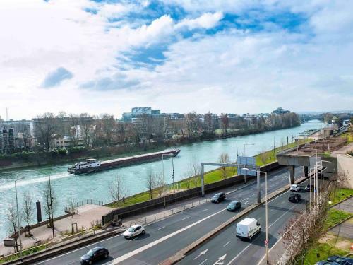 Hotel Ibis Budget Courbevoie Paris