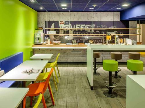 Hotel Ibis Budget Courbevoie Paris